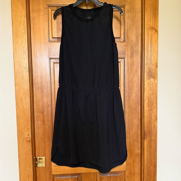 Athleta Rincon Dress - Picture 2 of 4